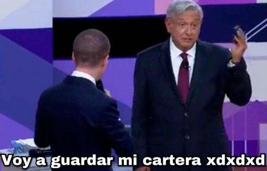 DeHolkSand's tweet photo. Cuando llega el brayan al salon #DebateINE https://t.co/w71NFSD2GG