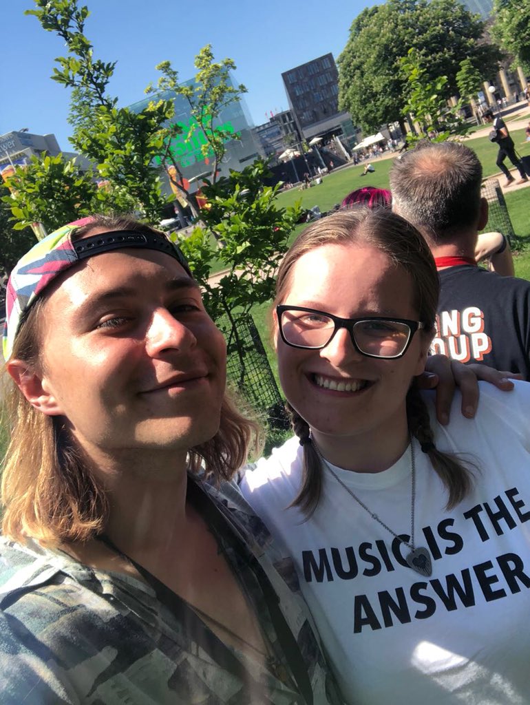 soyysteph's tweet photo. #ConfidentforJasper 
He gave me such a good feeling when I met him in Stuttgart. He’s one of the biggest reasons why I immediately fell in love with Offshore. 
Loved the conversations with him! Miss him and his hugs very much 

Lots of love to you ♥️ https://t.co/jg1k2jGcpN