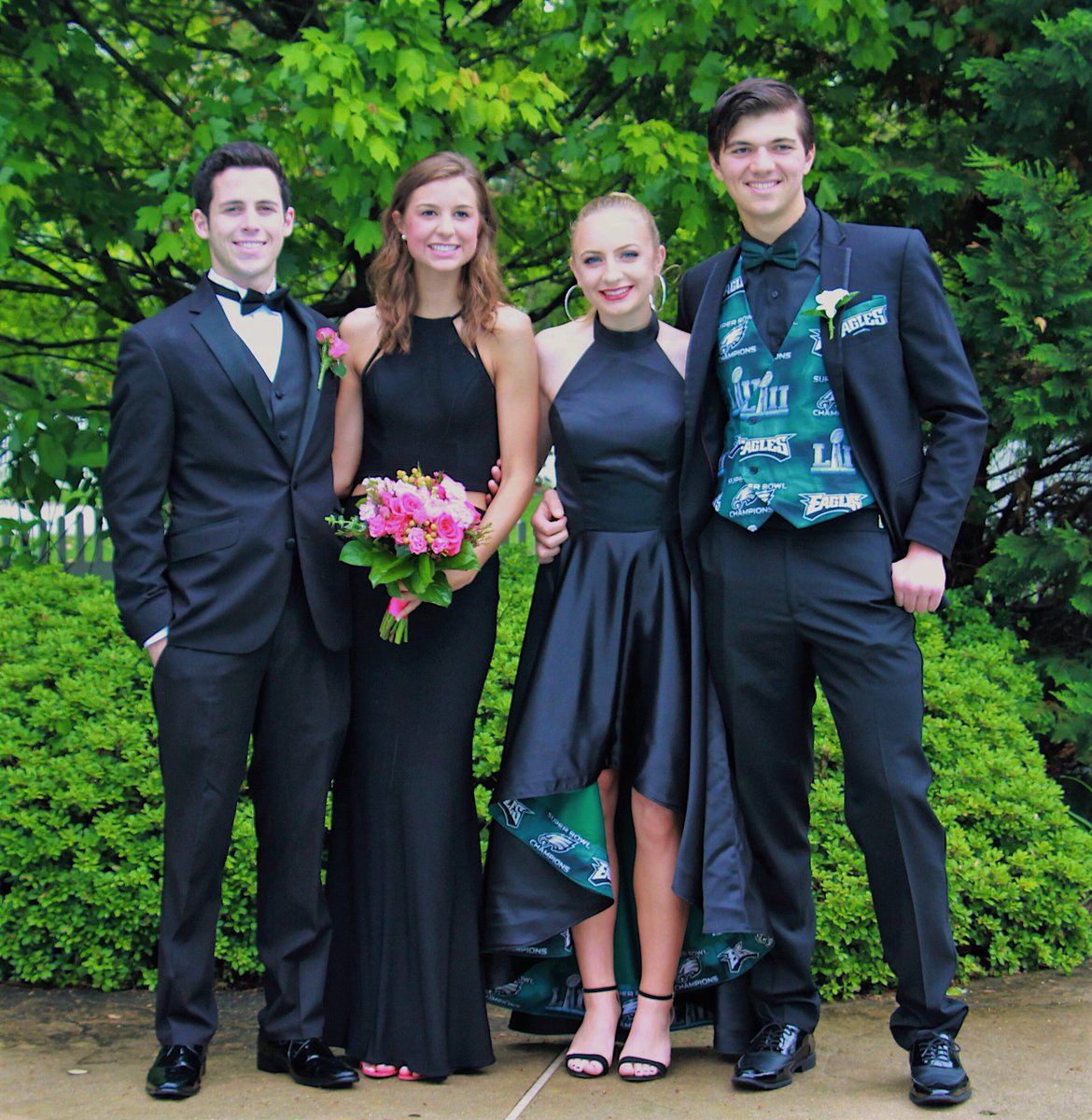 alexxajohnsonn's tweet photo. Clearly we made a very strong agreement that if the birds won the Super Bowl we would dress eagles themed to prom. https://t.co/eGQ9eYAf0m