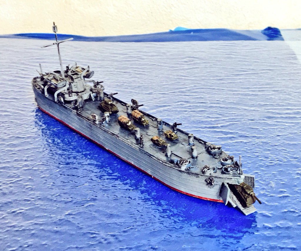 メメ八郎 on Twitter