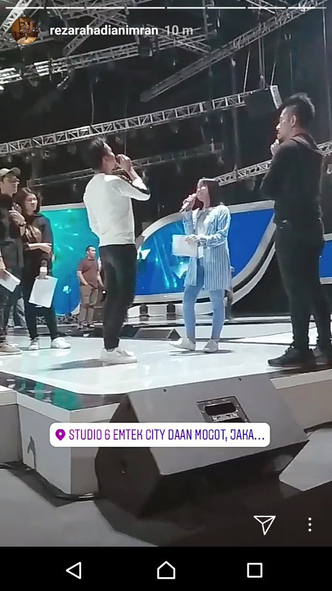 Ayo Siapa Yg bisa tebak Mereka Berdua Akan Duet Lagu Apa Ya Kira" ..Duet Yg Selalu Ditunggu Oleh FilLes..
<a href="/FildanDa41/">Fildan Da4</a> <a href="/Lesti_Jenong_DA/">Lestykejora</a>