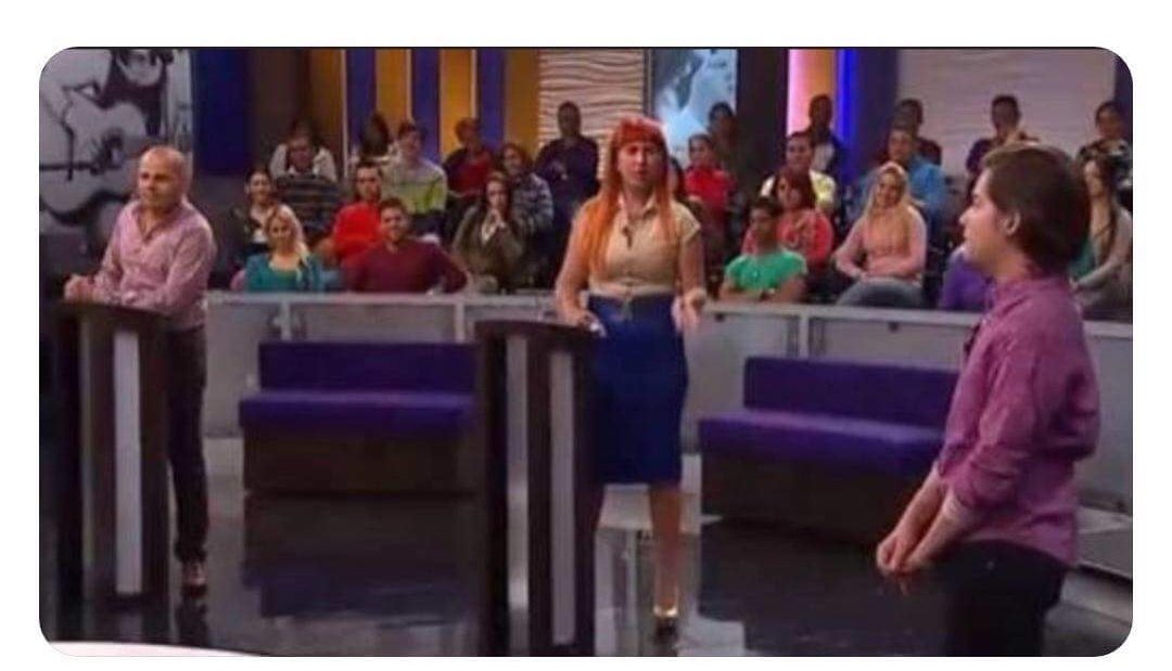 dorancamacho's tweet photo. Mi resumen del #DebateINE denada 🙋‍♀️ https://t.co/gUitDGJtXf