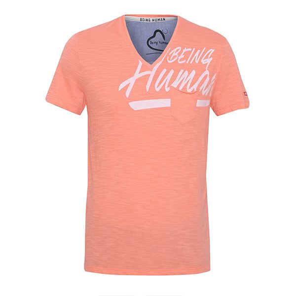 bebeinghuman's tweet photo. Let this peach tee be your easy pick for the day! #StyleForecast #BHTribe https://t.co/nps3PLQxk9