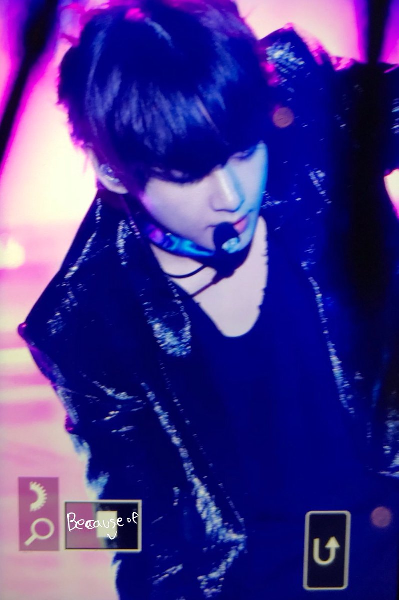 shenting6's tweet photo. @BTS_twt #iVoteBTSBBMAs
V❤Kim taehyung https://t.co/5EDQOo9xZx