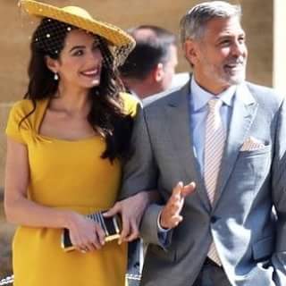 talaalamuddin's tweet photo. A truly crowning moment for our #TALAclutch 💛💁🏻👜 #TALAbag #clutch #bespoke #Florence #cfp #ROYALLYexcited #TOTALLYregal #princesspower #Marklesparkle #marryHarry #yasQueen #thecrown #royalwedding #harryandmeghan #royalromance #TALA #TotallyTALA #riserockrepeat 📸@harpersuk https://t.co/PMhVkGytKV