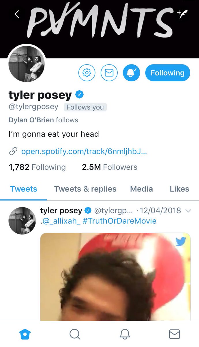 solo dms tweet media