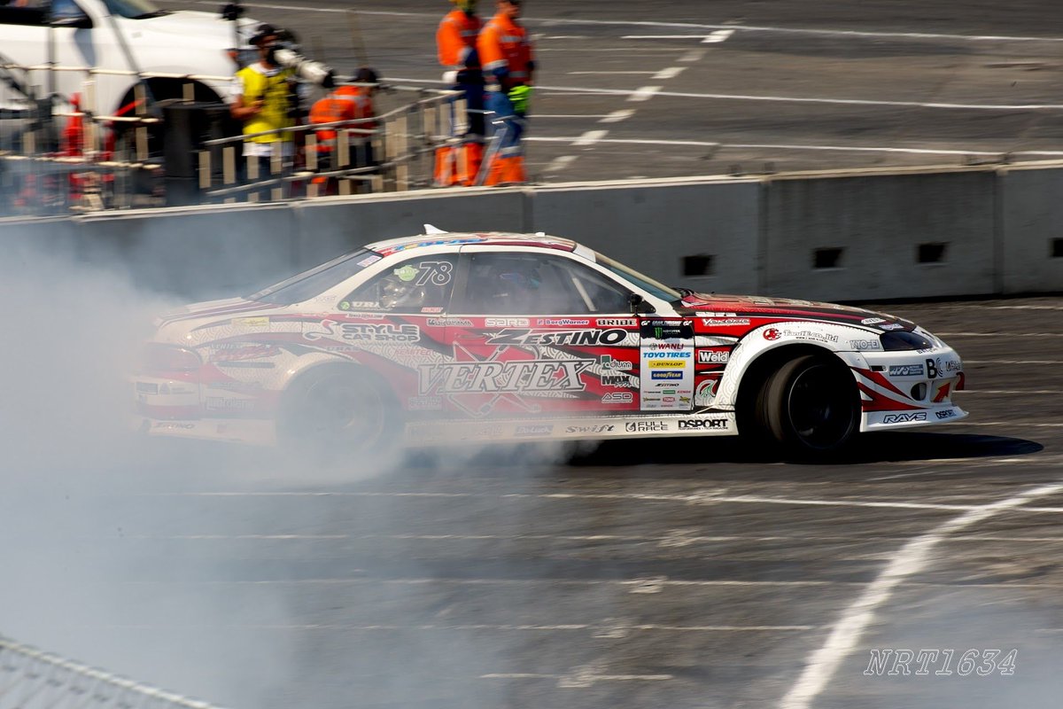 Soyo_papa's tweet photo. 2017 D1GP Ex. TOKYO DRIFT 
単走1本目じゃのぉ・・・ 

ZESTINO TIRE TEAM VERTEX 

#D1GP #上野高広 選手 #VERTEX #SOARER #JZZ30 #2JZ #HOLINGER #ZESTINO #お台場特設コース https://t.co/u24kFKRR4m