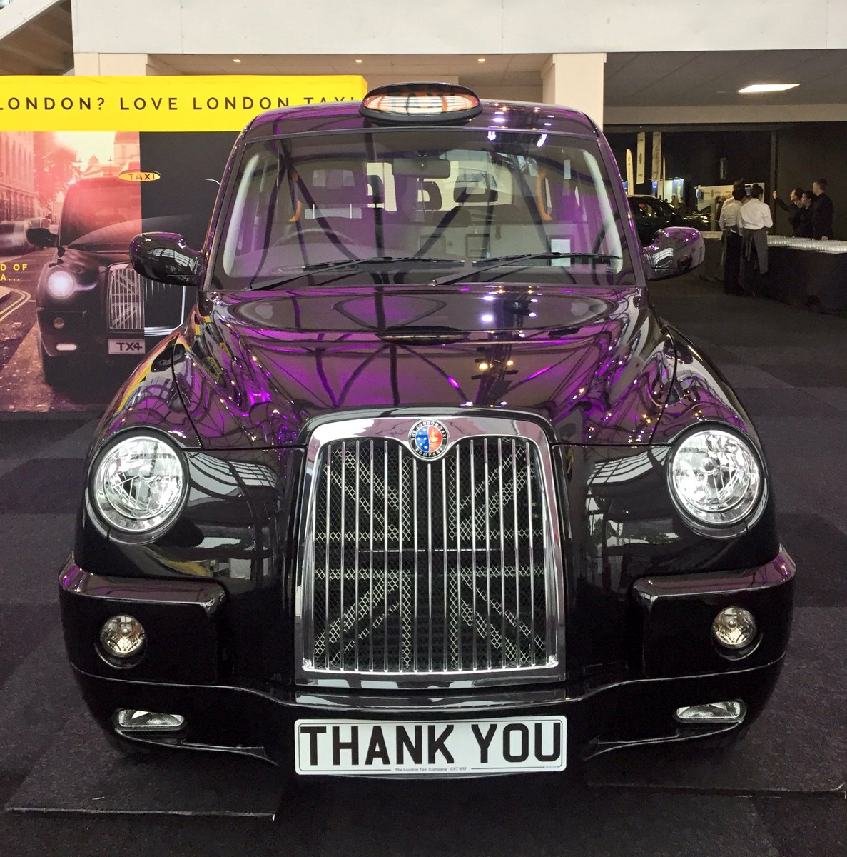 TheStigTaxi's tweet image. It&apos;s gonna be an Amazing ☞ #LWF18 #londonwinefair 🍷
#Blackcab at your Service ☛ .@londonwinefair 
vine.co/v/5uX0DeziYv9