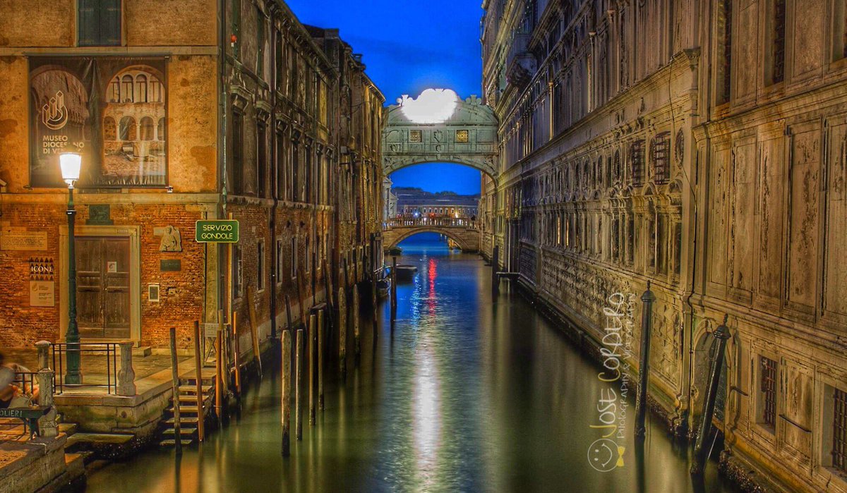 pehyellow's tweet photo. Venecia.
#italy #italia #venezia #veneto #photography #photooftheday #photographer #largeexposure #fotografianocturna #photographynight #photo #fotografia #lebrija #Pehyellow https://t.co/hVex47t6Qk