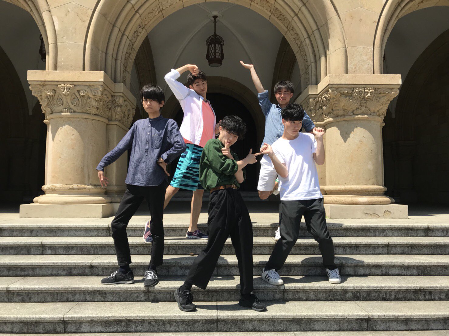 一橋大学 ミスフレ18 בטוויטר 今日は兼松講堂でファイナリストの集合写真を撮りました かっこいいポーズから個性的なポーズまで様々なパターンの写真を撮りましたよ O ﾟ ﾟ O