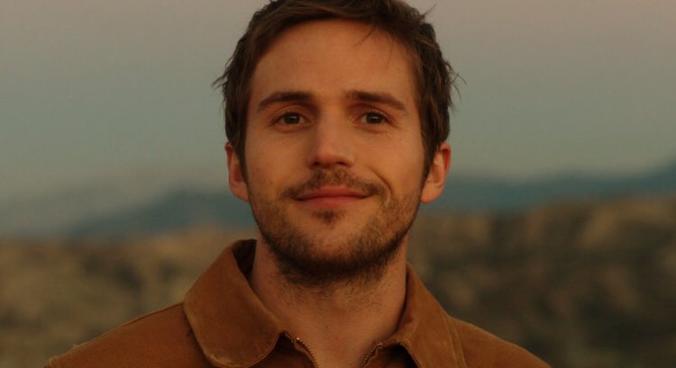 “Sometimes when I’m with you, I forget myself.”

(In Your Eyes, 2014)