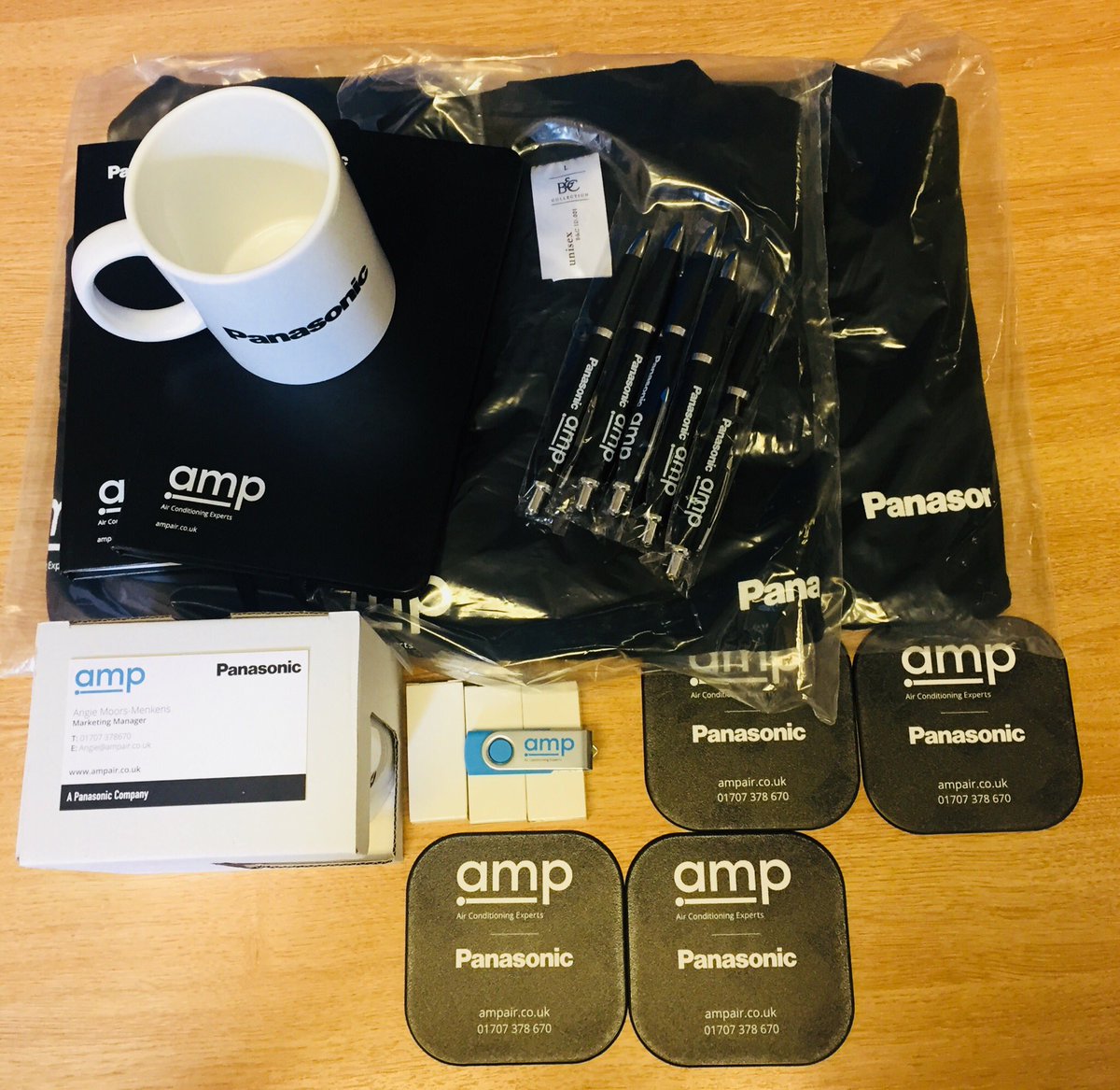 So. Much. Merch 👀👀👀👇

Time for a #MerchMonday giveaway, courtesy of @amp_aircon 🙌 

RT for the chance to win some cracking gear. Winner drawn when we reach 30 retweets. 

Thanks to Angie for the prize bundle 👍 

Full disclosure: we’re keeping at least one pen 😂