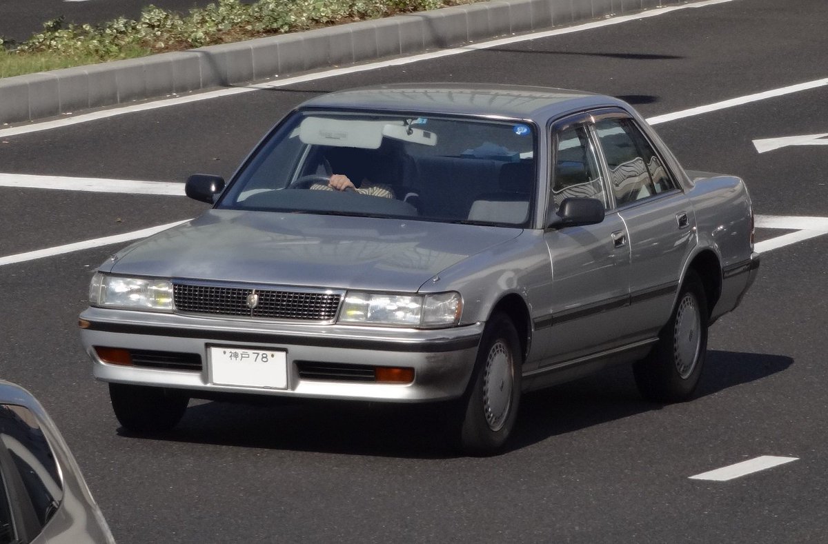 兵庫の車好き トヨタマーク セダンgl