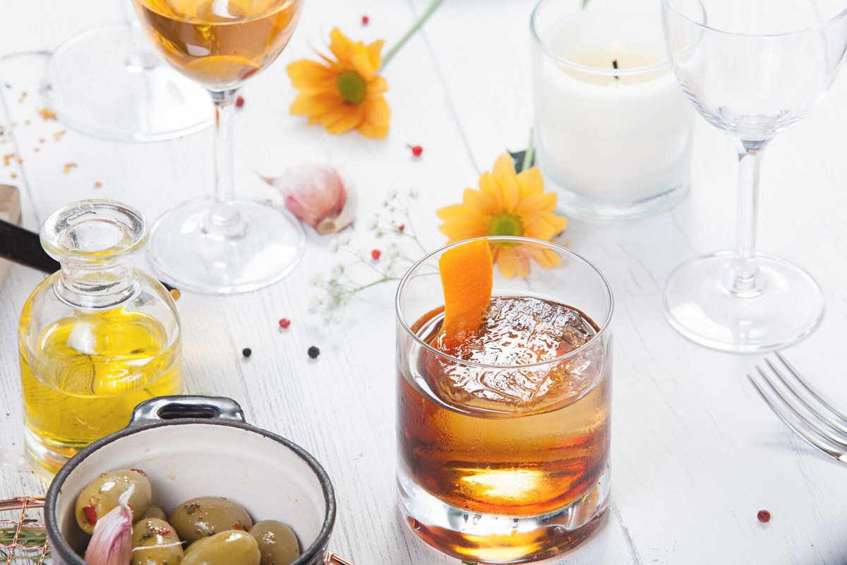 We have drinks &amp; nibbles, great music and friendly staff. 
#cocktails #monday #imbibe #diffords #olives #drinks #sexy  #music