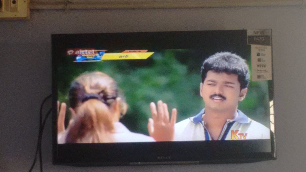 DrVijayGroup's tweet photo. #18YearsOfKushi Special - Movie Alert : Watch #IlayathalapathyVjiay's #BlockBuster #Kushi 🎬 today 7pm in #KTV Enjoy the #RomanticBlockBuster #18YearsOfBlockBusterKushi #18YearsOfBBKushi
@actorvijay sir 😍😍 @iam_SJSuryah sir ❤️ https://t.co/FPzDR5VQUc