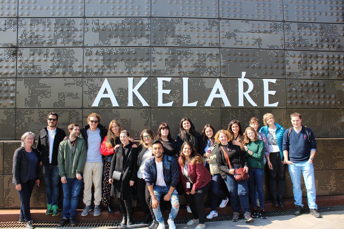 bculinary's tweet photo. Los alumnos/as de Máster en Turismo Gastronómico descubren el @AkelarreHotel de la mano de sus propietarios, el chef y miembro del patronato de BCC @PedroSubijana y su directora Oihana Subijana, que les explican el proceso de construcción de una oferta hotelera #MasterBCC https://t.co/OBdJFFodIq