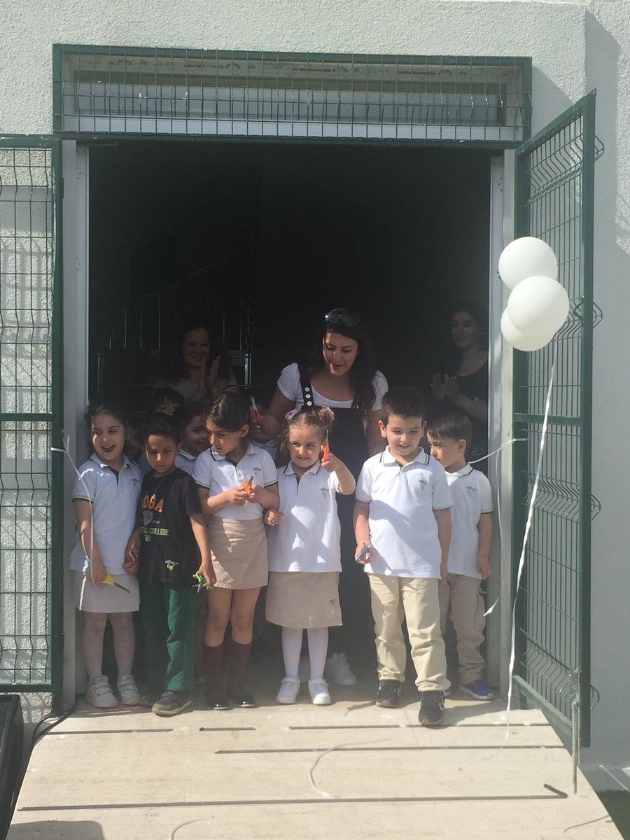 Sanatın Mimarları Sergimizden mutlu  kareler  😊 <a href="/DogaOkullari/">Doğa Koleji</a> <a href="/NihandeAtasever/">Nihande Atasever</a> <a href="/BardakciBatuhan/">Batuhan Bardakci</a>