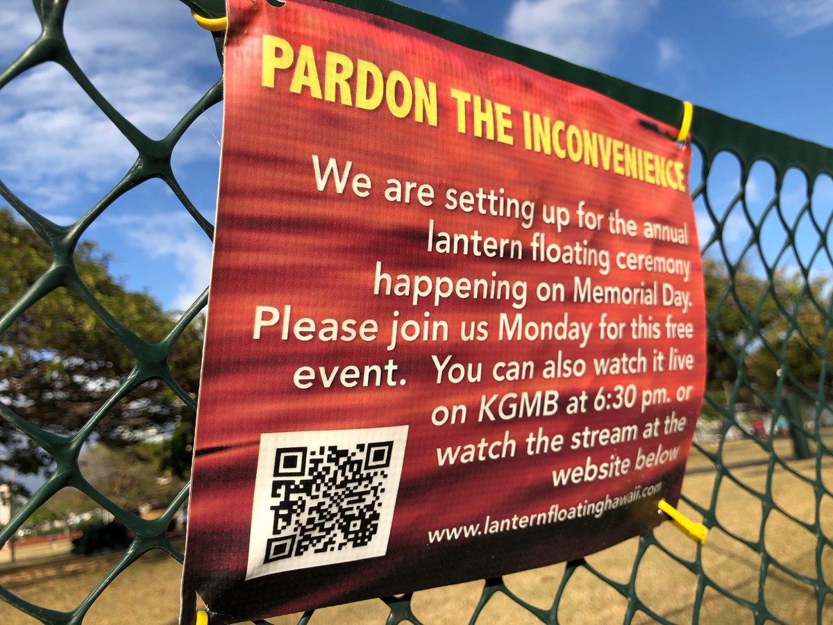 LanternFloating's tweet image. Day 1 - Sunday begins the load in to construct the site for @LanternFloatingHI 2018 Please pardon any inconvenience we cause as we prepare for the ceremony