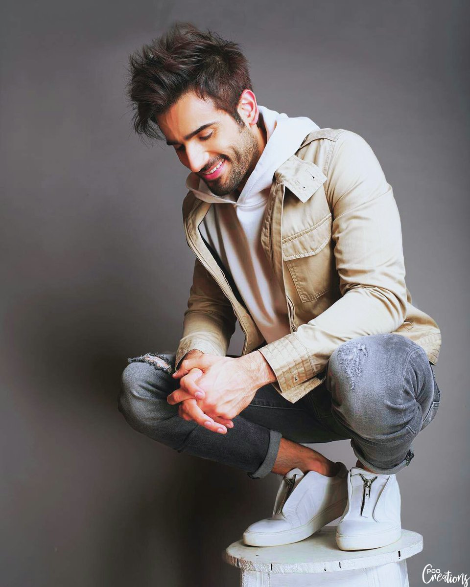 PooCreations's tweet photo. #HisInfectiousSmile 😍😍😍 @karantacker #ForScreenLock #ForProfilePicture https://t.co/H0USQr1bfw