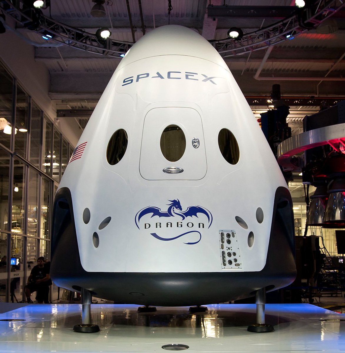 Falcon 9 (Dragon 2 Demo-1) - KSC - 02.03.2019 DdtRa1VVQAAq30K