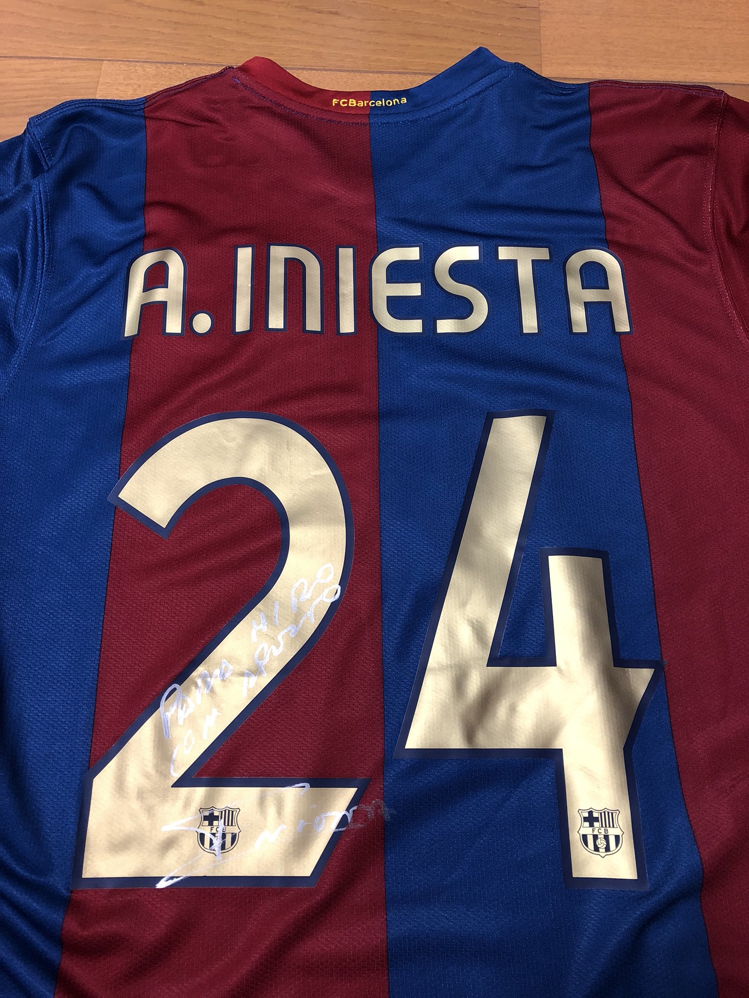 O Xrhsths 齋藤裕行 Sto Twitter Andres Iniesta 12年前 イニエスタがまだ24番の時 毎日の様にバルサの練習場に行ってイニエスタやメッシ ロナウジーニョ エトー 多くの選手に話し掛けてた ある時 いつもの様に俺が話しかけるからイニエスタから
