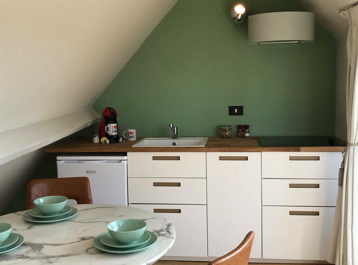 houseoftrade_'s tweet photo. The bedroom of the Duplex Studio in @houseoftrade_ is equipped with a designer bathroom, it offers a feeling of relaxation in the center of Ghent. Book now for a night with a starting price of €110!

☎️ +32 477 78 64 60
📧 stay@heirloom.be
🌐 https://t.co/wdDLjpDrbs https://t.co/6UPLbwVusB