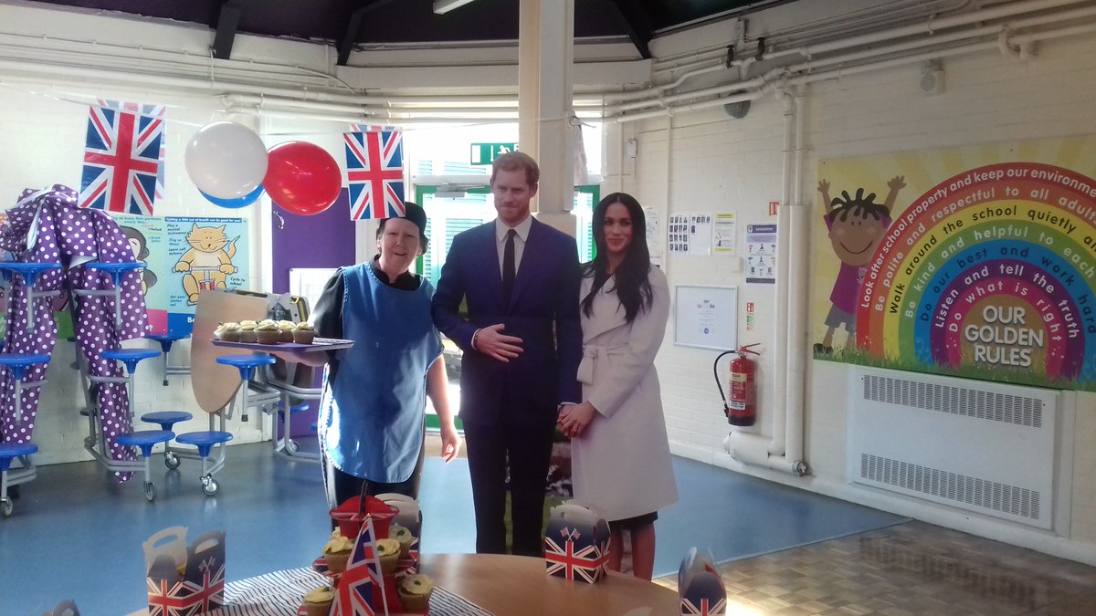 WFTradedService's tweet image. Harry and Megan popped into @EmmanuelCSchool on Friday! Congrats to the happy couple #royalwedding