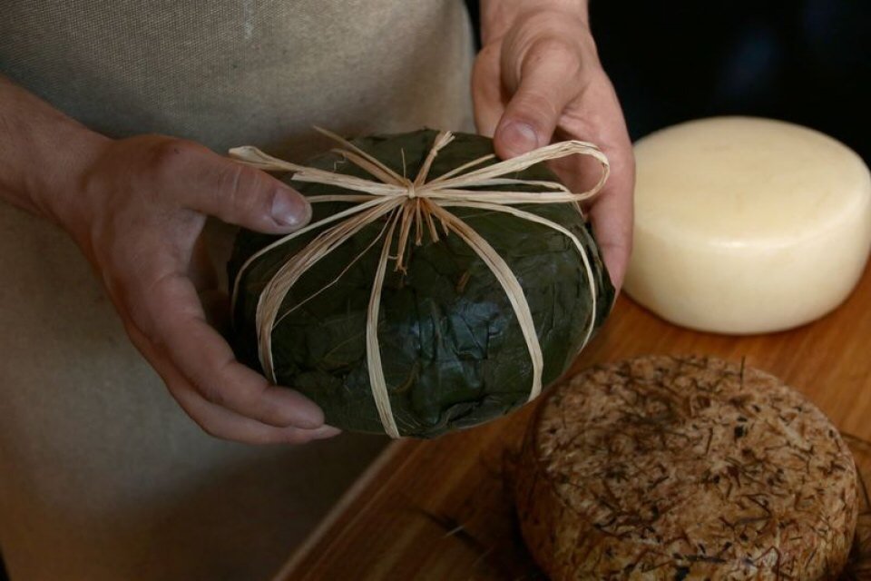 lifeinportugal's tweet photo. #Lisboa #Alexandresilva #food #restaurant #gastronomy #cheese #Portugal #kaas #handmade #fromage #degustation https://t.co/3WXEVhPp1a