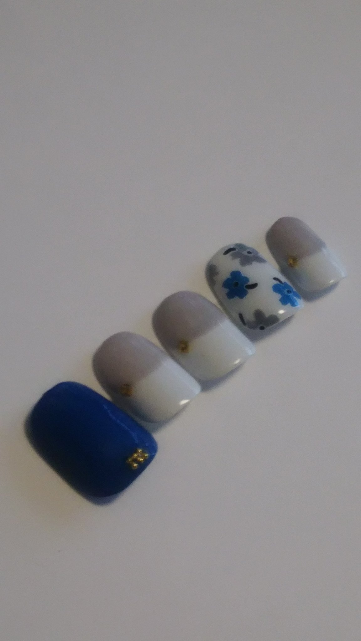 Nail M58 390 北欧風フラワー ハンドメイド Minne Creema 北欧風フラワーネイル 丸フレンチネイル マリメッコネイル 石川県加賀市 自宅ネイルサロンオープン オープンキャンペーンネイル 実施中 プライベートネイルサロン T Co