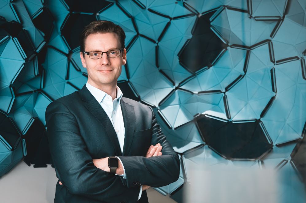 Kalmarglobal's tweet image. Kalmar’s Lasse Eriksson will be speaking at the Automation, Digitalisation and Innovation #TECHTOC. He will be sharing his insights on the service transformation with concrete examples of how leadership, concept development and technology are connected. #TOCEurope
@TOCWorldwide