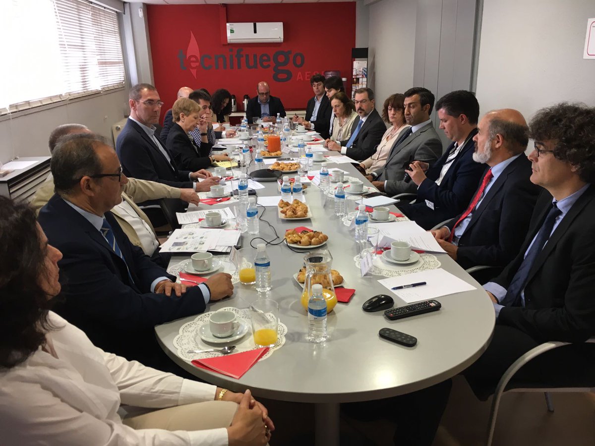 Jornada informativa con periodistas sobre ventajas del rociador en vivienda: Normativa europea sobre rociadores residenciales en trámite 📌A final de 2018 #HomeFireSprinklerDay #RociadorSalvaVidas