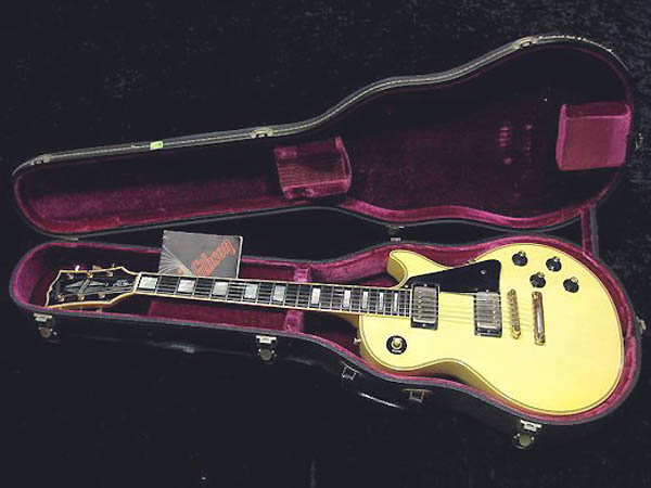 J Guitarnews 新着楽器 クローズアップ Gibson Les Paul Custom White 1974年製 貴重なマホガニーネック期オリジナルホワイトのレスポール カスタム ジャックプレート ナットのみ交換 th刻印無し ステッカーナンバードpaf 74年ポット J Guitarnews 新着楽器 クローズアップ Gibson Les Paul Custom White 1974年製 貴重なマホガニーネック期オリジナルホワイトのレスポール カスタム ジャックプレート ナットのみ交換 th刻印無し ステッカーナンバードpaf 74年ポット