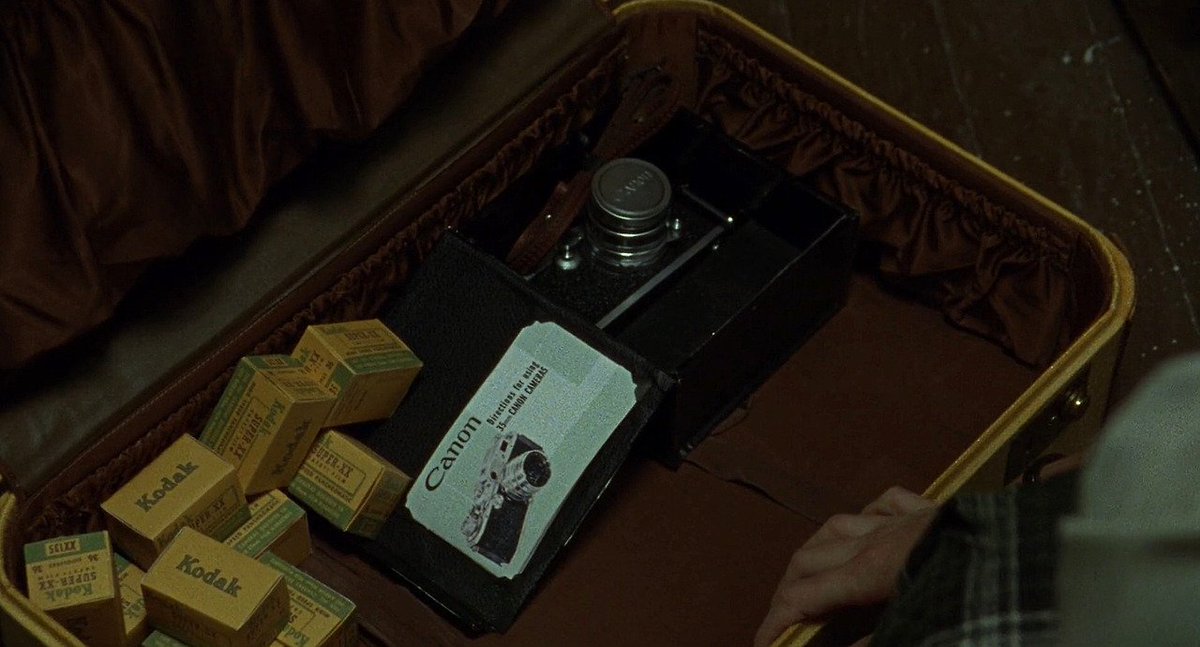 thegreenmailman's tweet photo. 🎥"Carol" (2015), by Todd Haynes
Cinema Objects
#cinemaobjects #movieobjects #props #screencaps #caps #carol #toddhaynes #cateblanchett #rooneymara #sarahpaulson #kylechandler https://t.co/2djwzpMoiz