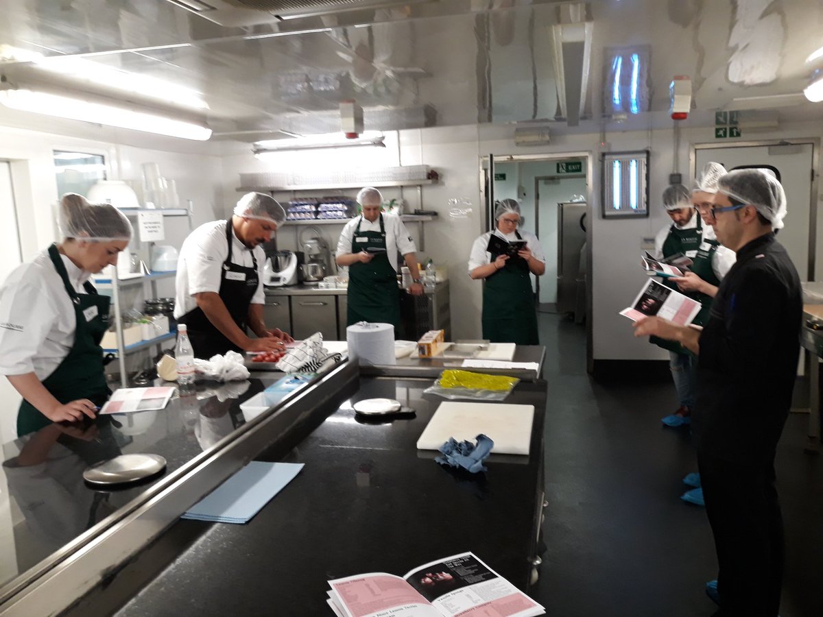 Laroussefoods's tweet photo. Day 1 @larosenoireinc pastry workshop has just started. To compliment theLa Rose Noire product range, our pastry chefs will work with other key ingredients such as @Ponthier1946 @CocoaAtelier @mskingredients #pastryworkshop #sweettreats #chocolateshells #summerdesserts https://t.co/55UPbEoMV0