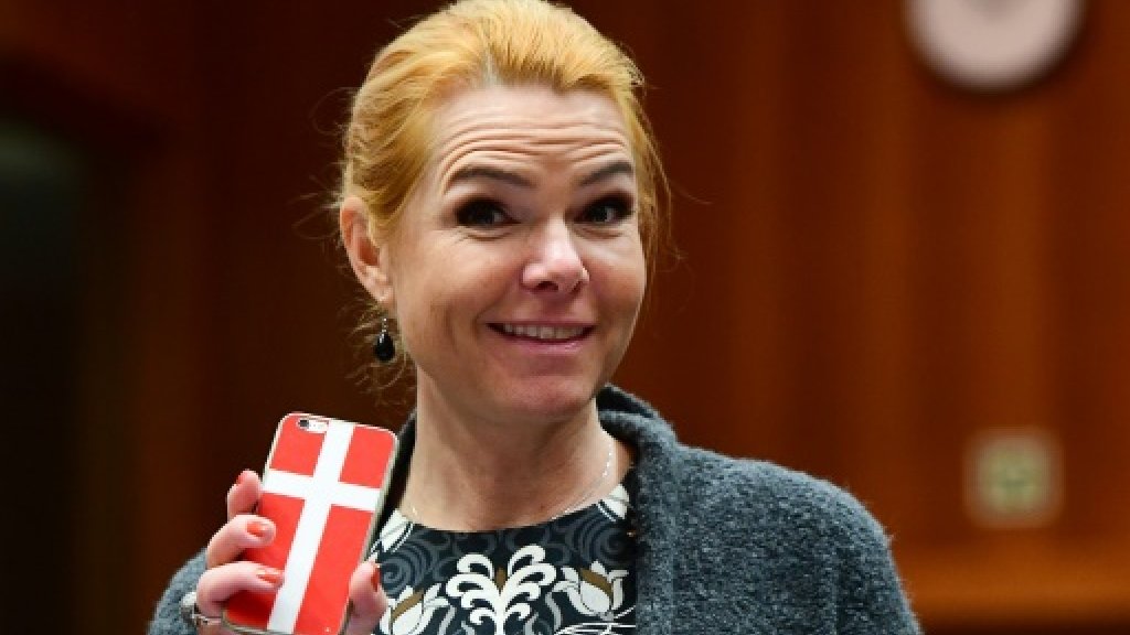 FRANCE24's tweet photo. Hardline Danish minister says Ramadan 'dangerous for all of us' https://t.co/CZagIs8jYK https://t.co/s99GOfA3v2