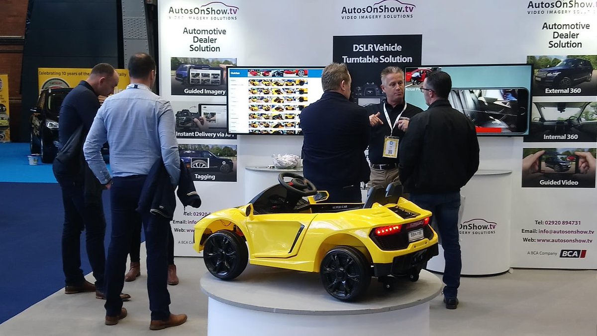 AutosOnShowTV's tweet photo. #cdx2018 is in full swing! Make sure come over and say Hi! https://t.co/HNw481ugyC