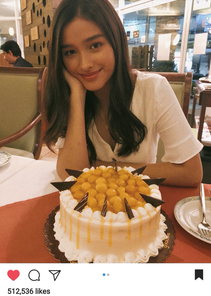 lizastats's tweet photo. .@lizasoberano' mothers day post is her 20th to hit 500k+ likes

#LizaSoberano #BAGANITinigNgKatotohanan https://t.co/bPGiUBlK7d