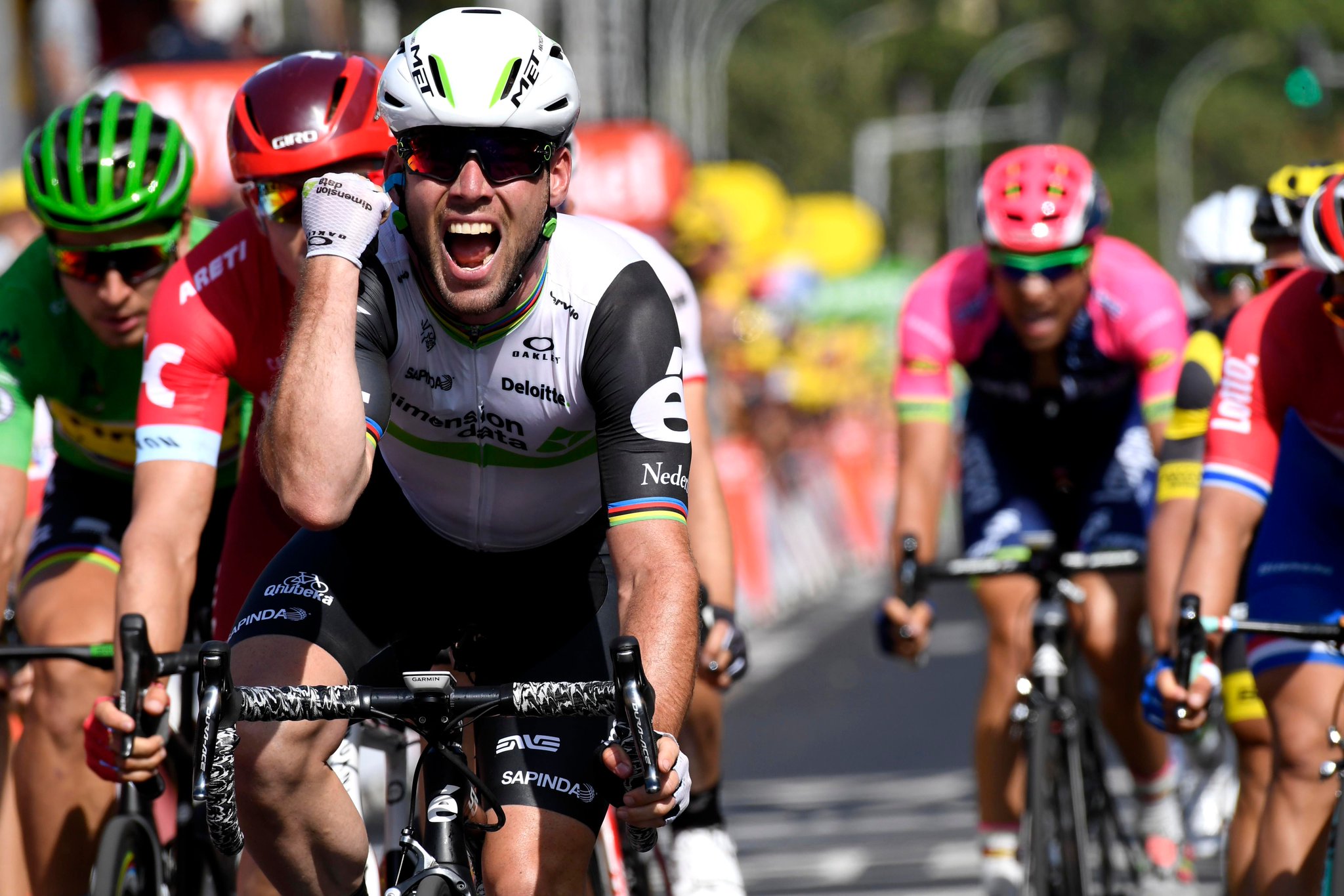  Happy Birthday Mark Cavendish!  ( Offside / L\Equipe) 