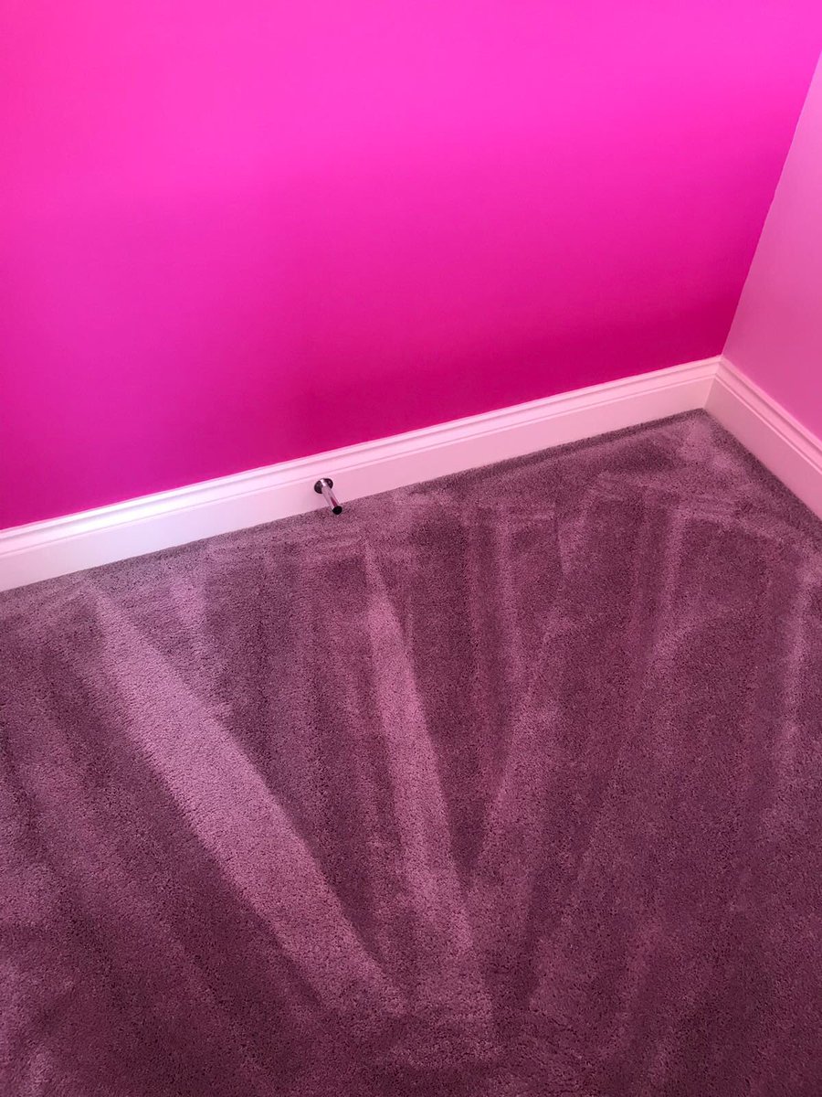 ldfflooring's tweet photo. Pure luxury! Isense carpet by @CarpetYourLife supplied and fitted in bedroom. Check out those vacuum lines... 😍 Get in touch to arrange an at home visit and no obligation quotation for your new flooring. We look forward to hearing from you! #ldfflooring #associatedweavers https://t.co/QHHwjktRSX