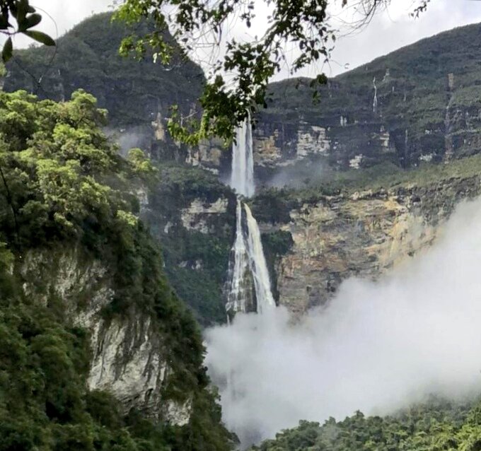 LatAmTravelist's tweet photo. Avoid the crowds at #MachuPicchu and take the new #cablecar to visit #Peru's ancient lost city of #Kuelap, built by the enigmatic #CloudPeople, the #Chachapoyas! https://t.co/Ae3m53CKOO #VisitPeru #AncientPeru #LostCity #travel https://t.co/L4xOJ3L8I2