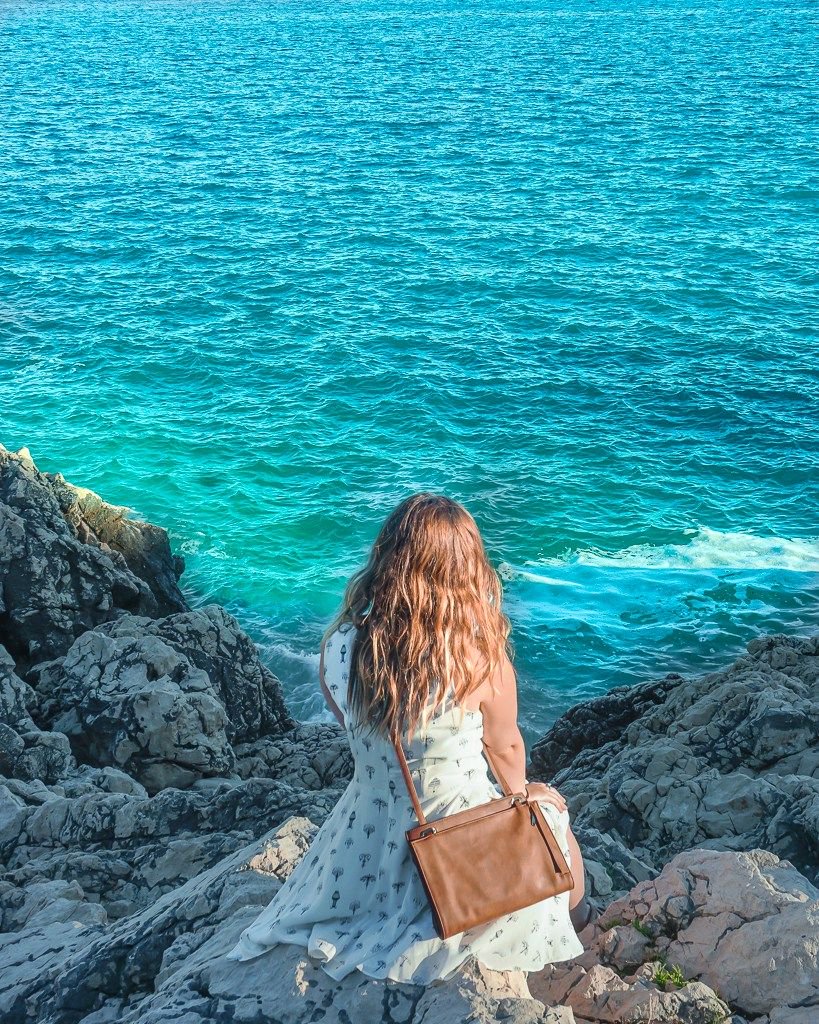 designnest_eu's tweet photo. A new blogpost about #FoldBag from #travelblogger The Mindful Mermaid. Be sure to check out her Instagram for a #giveaway. https://t.co/hw7xlLCbBm #Croatia https://t.co/zF5s8czF3N
