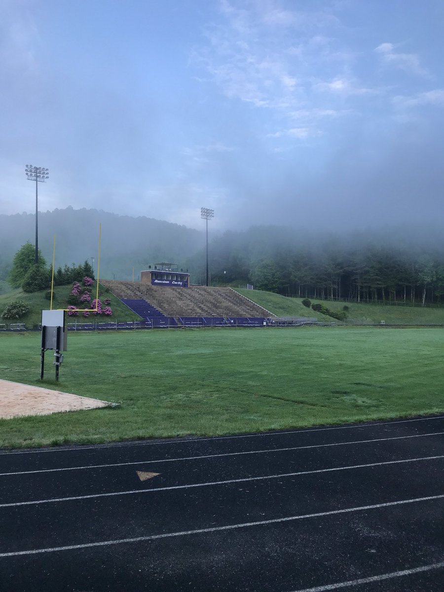 MHSFBall19's tweet photo. Soon.. https://t.co/cg7Mh5Z1Bv