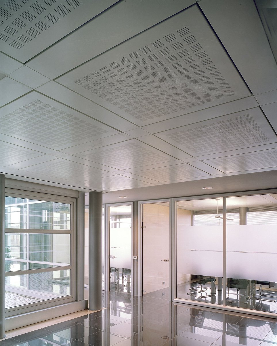 HunterDouglasUK's tweet photo. Our #TileCeiling and #PlankCeiling systems offer you customisation from conception to finish. With a wide choice of colours and options available to you, you can be assured that our solutions give your project the safety, comfort and style it deserves.
https://t.co/SQAq8Dnd0z https://t.co/GtpUCNIYut