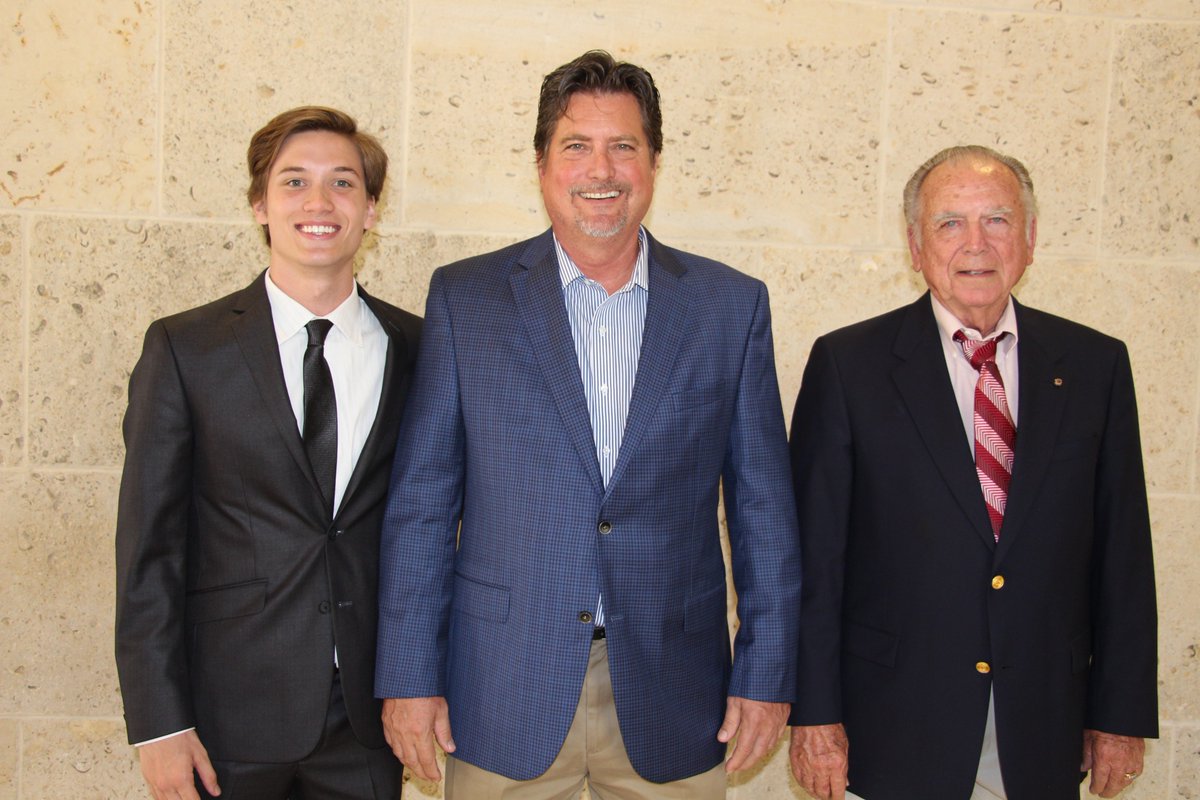 STHCatholic's tweet photo. | @STHCatholic Class of 2018 reps the most 2nd, 3rd &amp; 4th Eagle generation legacies of any class in school’s illustrious 118-year history | Great appreciation to those who have made our institution as much a part of a family as the family is a part of the school | #GDK https://t.co/uaoTTHHjan