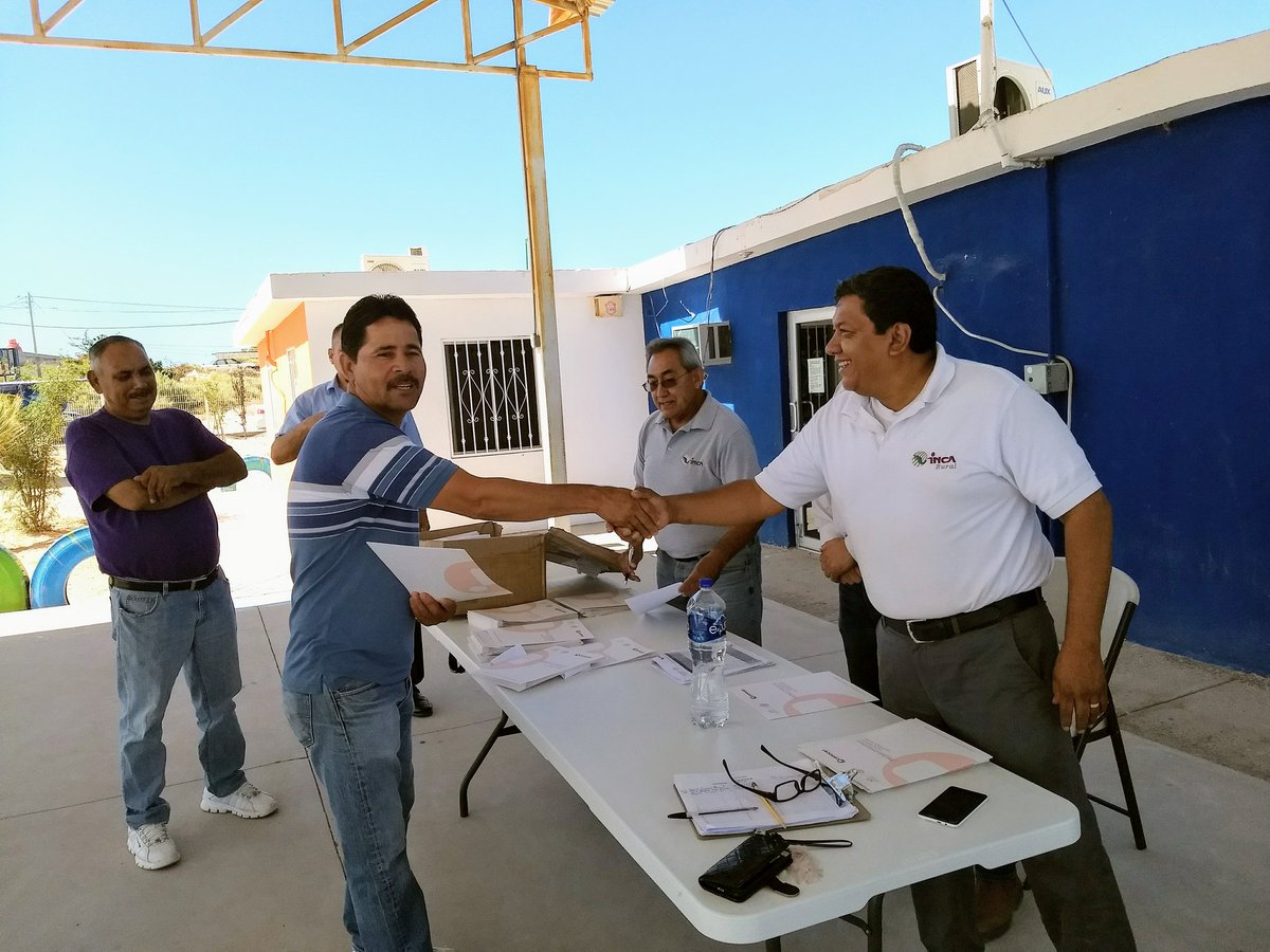 NenningerRamon's tweet photo. En Puerto Peñasco, Sonora, los pescadores desean un buen manejo, reciben el resultado: Certificados en EC0578 "Aplicación de Buenas Prácticas.." Felicidades @incarural @Conapesca @Mely_Romero @propesca_inca https://t.co/mlCveFu3yz