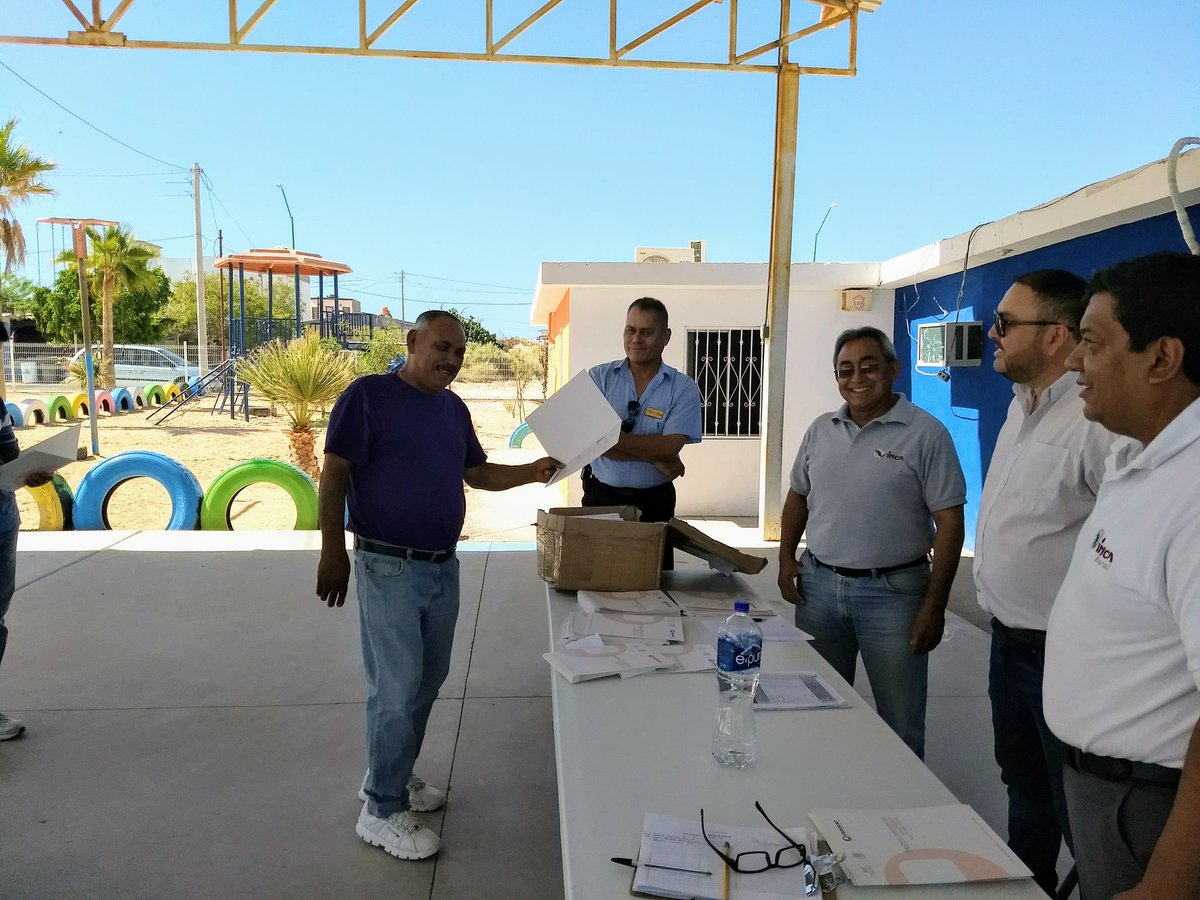 NenningerRamon's tweet photo. En Puerto Peñasco, Sonora, los pescadores desean un buen manejo, reciben el resultado: Certificados en EC0578 "Aplicación de Buenas Prácticas.." Felicidades @incarural @Conapesca @Mely_Romero @propesca_inca https://t.co/mlCveFu3yz