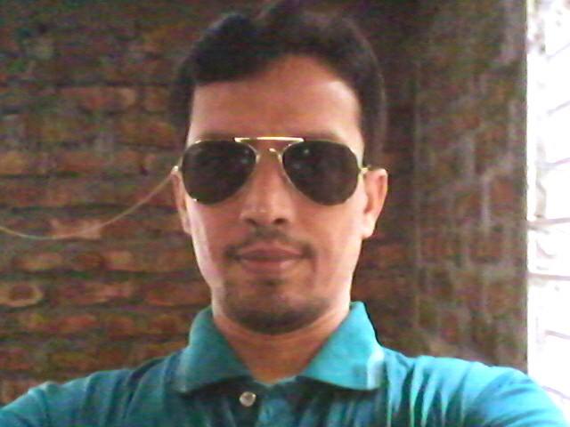 01Brojagopal's tweet photo. @priyankachopra @UNICEF @UNICEFBD very risky place to reside because of stormy season  for #Ruhingas https://t.co/z0XcvO6AIx