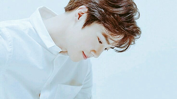 EXOhabnida's tweet photo. Happy Birthday bro 💙
#HappySuhoDay 
#HappyBunnyPrinceDay 
#HappyJunmyeonDAY 
@weareoneEXO 
.
.
.
#MTVBRKPOPEXO #PremiosMTVMiaw https://t.co/S3jllMlwPx