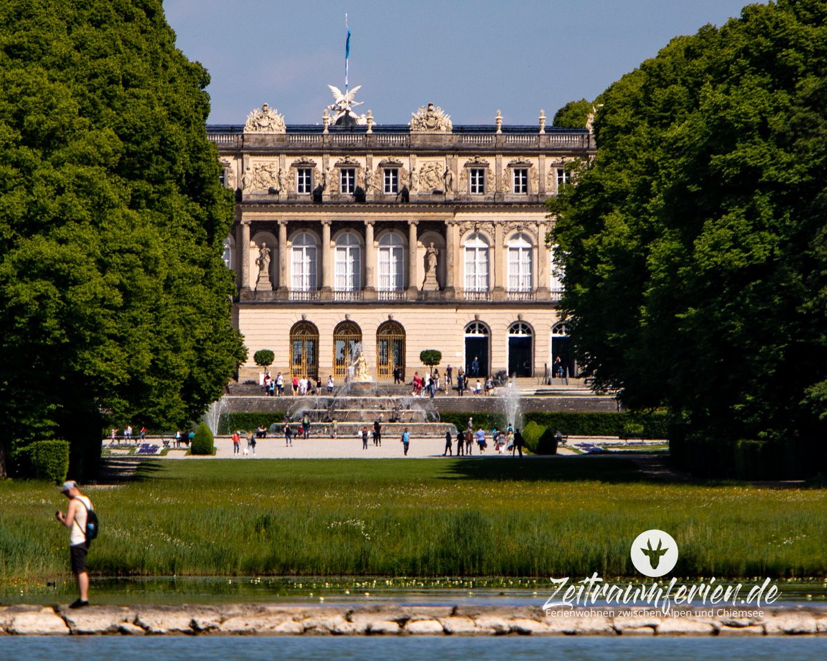 Das Chiemsee Schloss ist immer ein Motiv #schlossherrenchiemsee #chiemsee #urlaubsarchitektur #zeitraumferien #ferienwohnung #herreninsel #urlaubamchiemsee #sommer2018