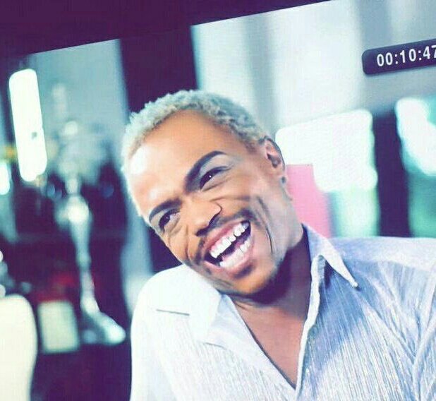Endzz_N's tweet photo. #TheDriveOnMetro
Oksalayo mampitsha akayazi I break up ne abuse
#laughsin prayers bafethu asthandazeni😂😂😂 https://t.co/TaSFDcFuzM
